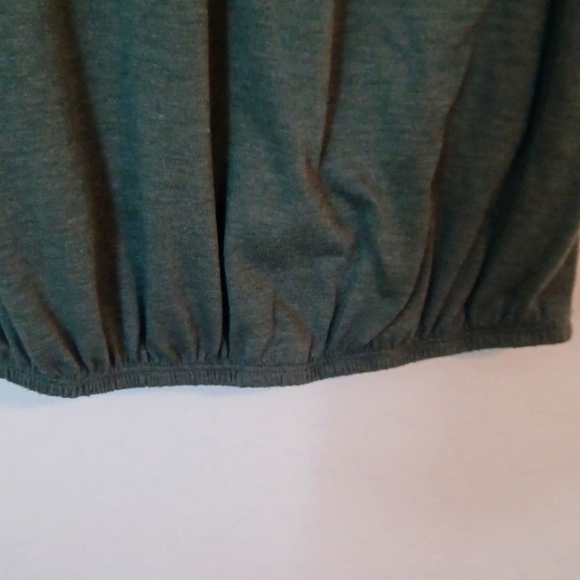 PerSeption Concept Forest Green Tank Top With Gold Zipper Womans Size Small - Picture 3 of 5